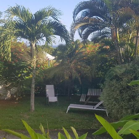 Studio Moderne Climatise Avec Jardin, Plage A Pied Le Diamant Exterior foto